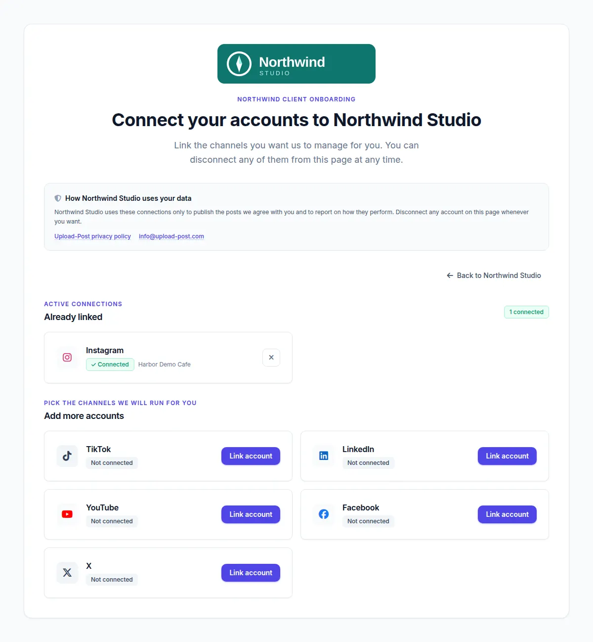 Verbindungsseite von Upload-Post mit eigenen ui_labels: Oberzeile Northwind client onboarding, Buttons in Link account umbenannt, Abschnittstitel und Datenschutztext von der Agentur neu geschrieben